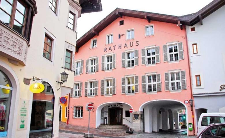 16rathaus.jpg