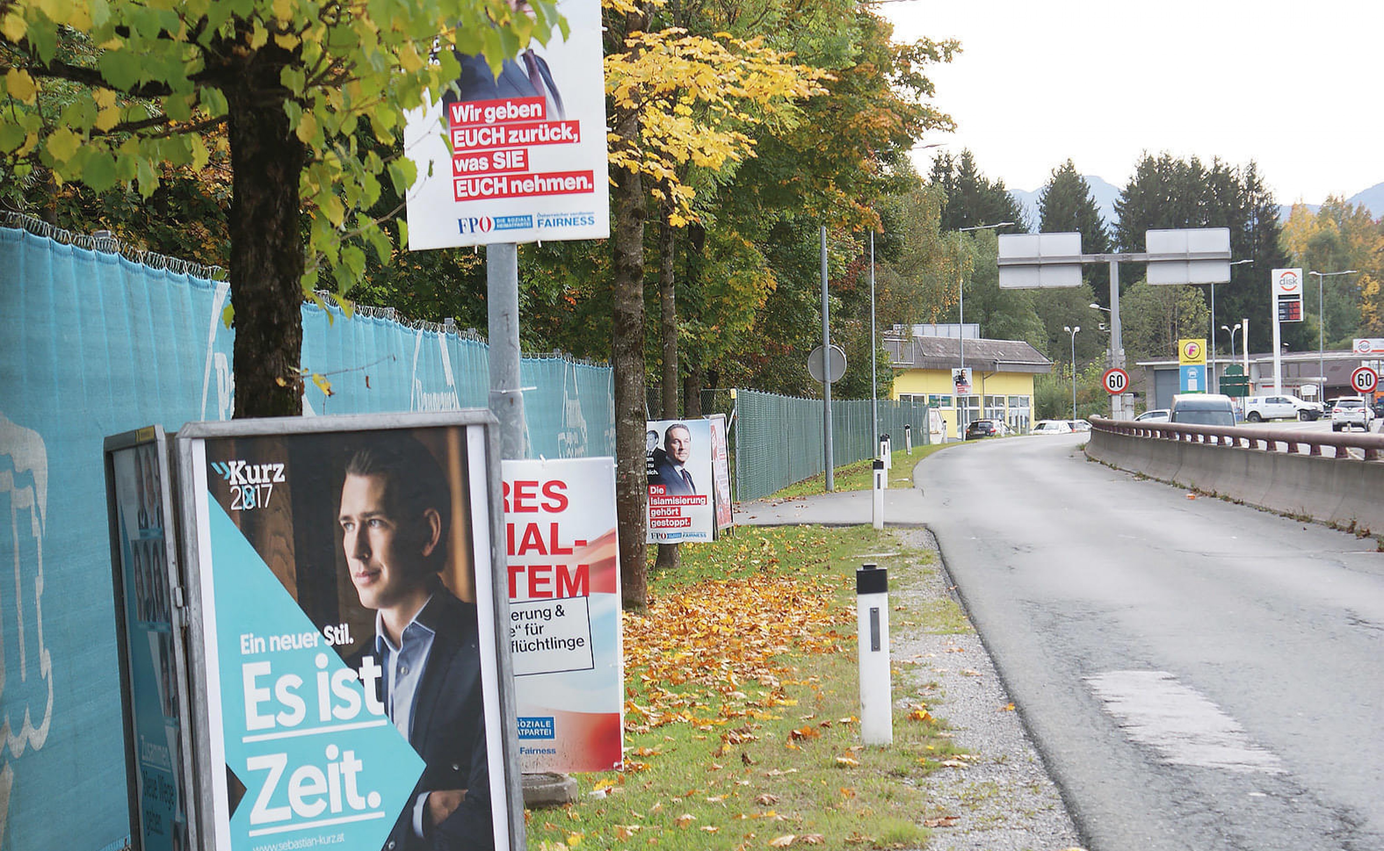 40wahlplakate.jpg