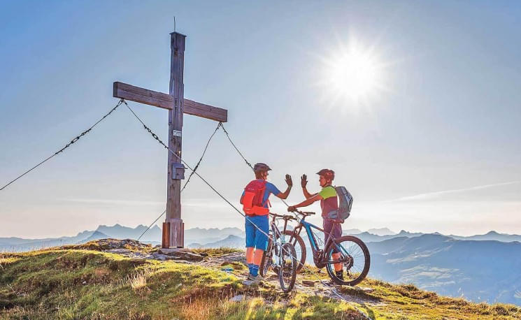 brixentalgipfelsiegmitdemmountainbikegartnermathaeus.jpg