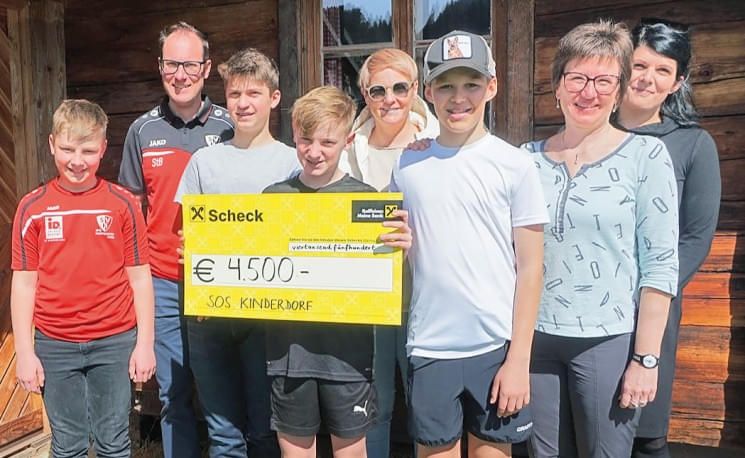 scheckubergabesoskinderdorf3spbezirk