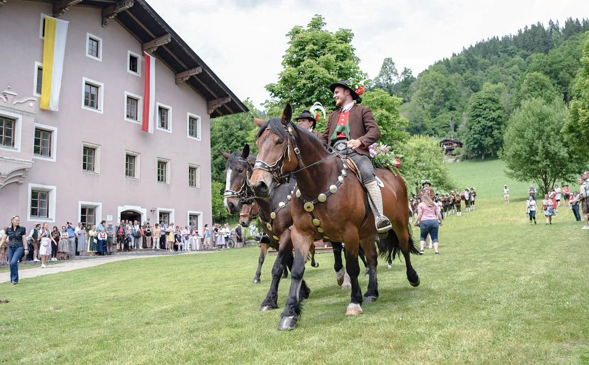 a-antlassritt2-27-2025-tvb-kitzbuheler-alpen-brixental-fotografie-lichtmotiv-6-1