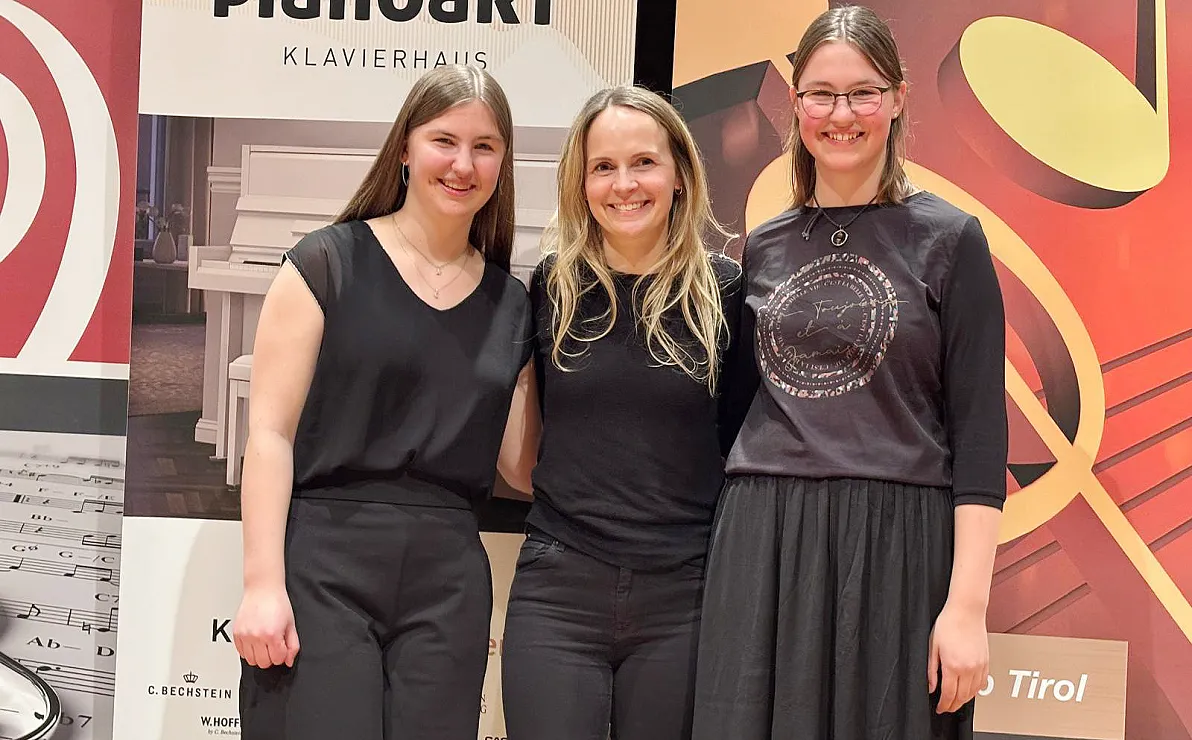 a-lms-stjohann-antonia-grander-mirjam-schipflinger-harfenlehrerin-valentina-grander-13-2025-1