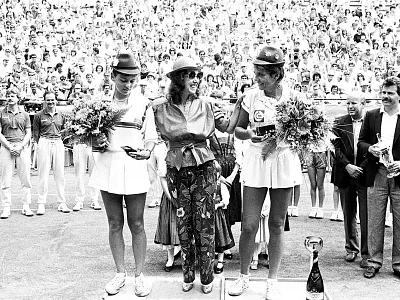Damen Tennis