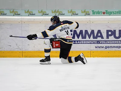 © Alex Schwaninger Eishockey Adler Kitzbühel vs Cortina