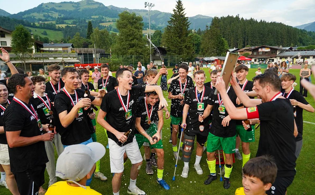 fc-kitz-juniors-vs-sv-radfeld1710-1