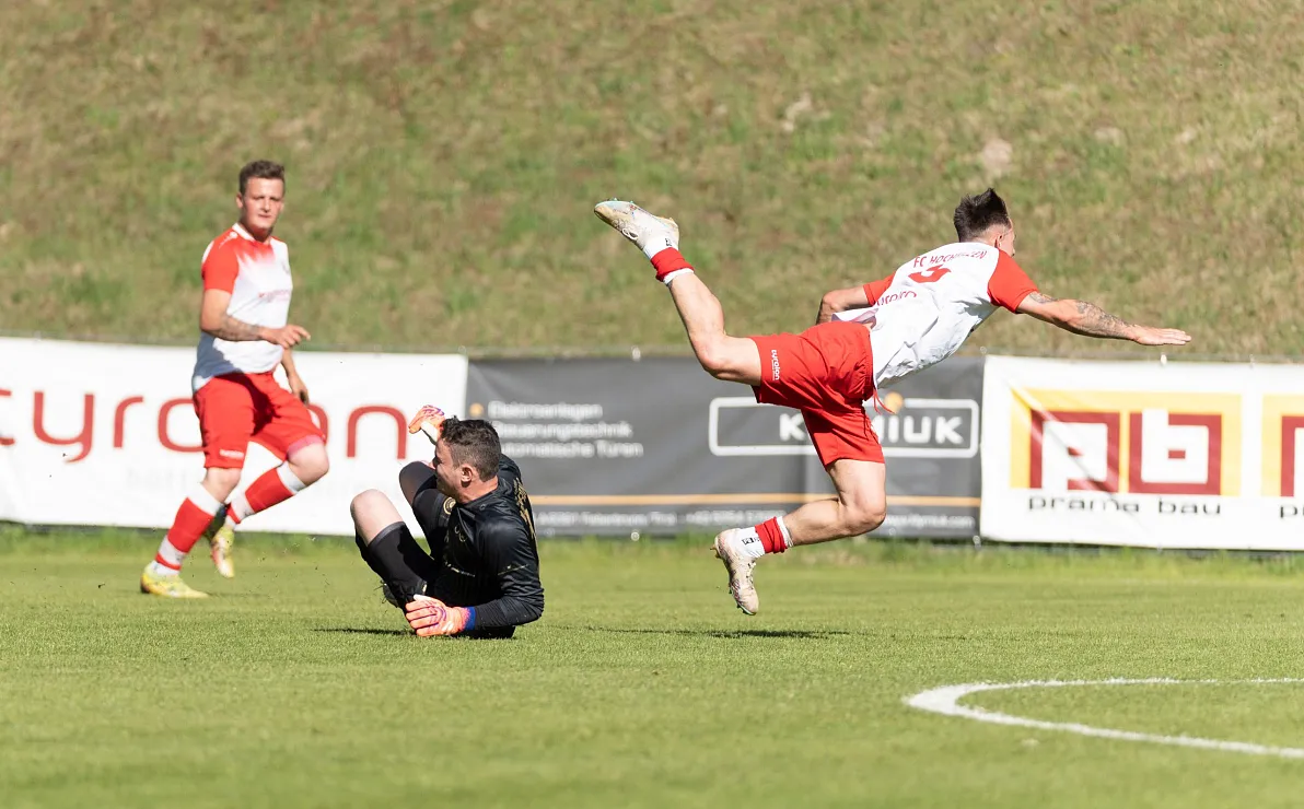 Fußball Hochfilzen Derby Waidring