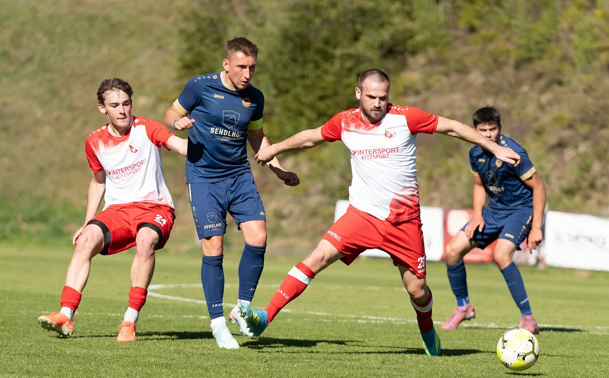 Fußball Hochfilzen Derby Waidring