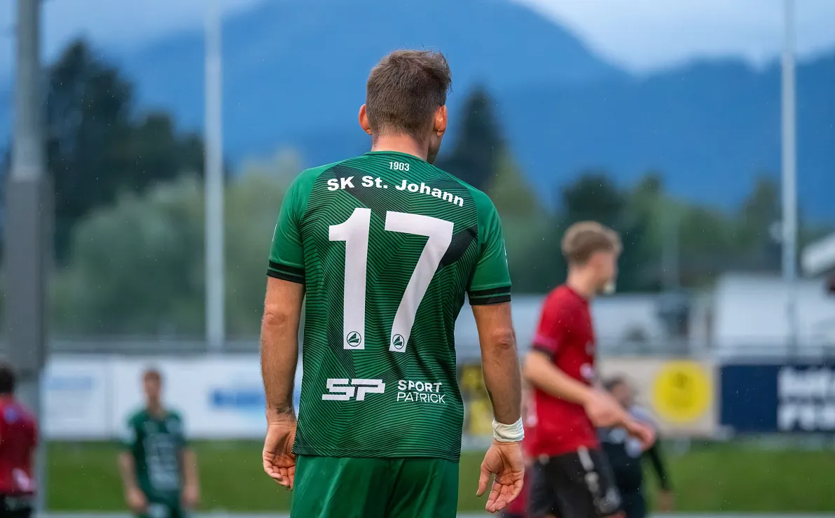 Fußball St. Johann vs Reichenau Regionalliga West