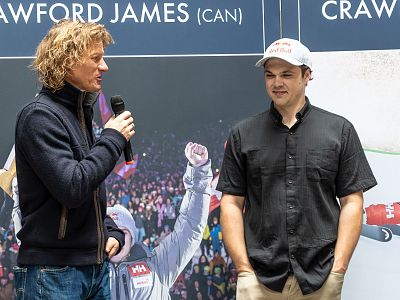 Gondelübergabe Hahnenkammsieger James Crawford