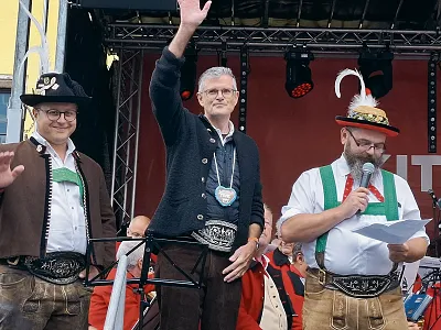 Jahrmarkt2_32_2025_Fusser