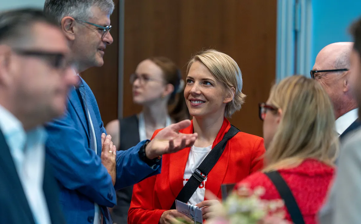 kitzsummit-2025-konferenztag-1-c-floobe-medienproduktion-lowres-24-1