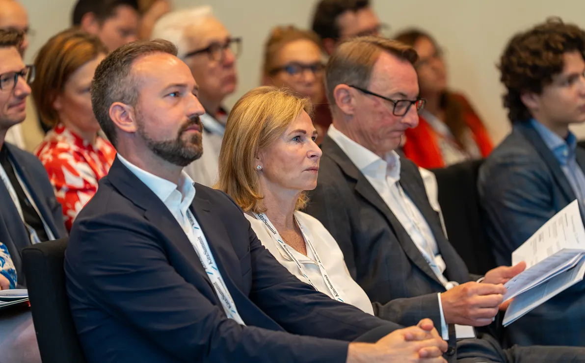 kitzsummit-2025-konferenztag-1-c-floobe-medienproduktion-lowres-47-1