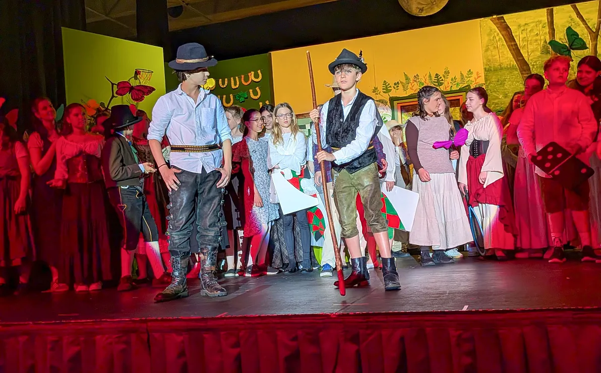 Musiktheater Schüler der MS2 in St. Johann