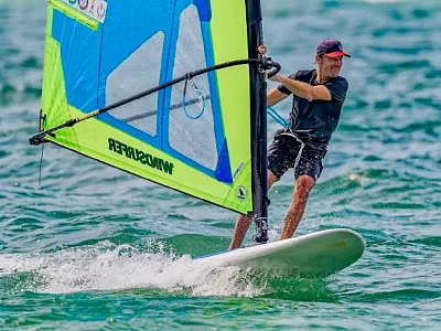 Seppi Salvenmoser Windsurfen