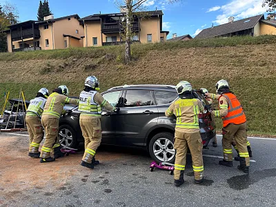 Unfall Brixentalbundesstraße_ FF Kitzbühel