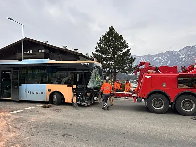 #unfall_Bus_Loferer_04_02_26_FF