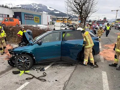 #unfall_Bus_Loferer_04_02_26_FF