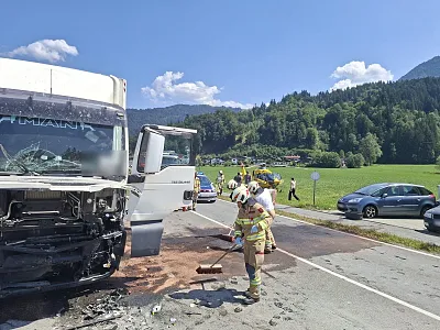 Vekehrsunfall Loferer Bundesstraße Kirchdorf_FFStJohann