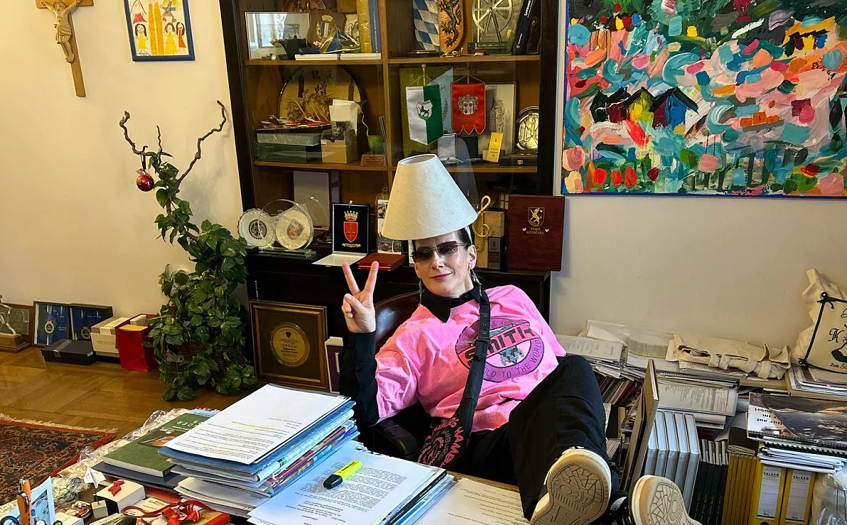 weiberfasching4-10-2025-tfbs