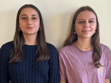 Gamslangher_Sarah u Elisab_privat