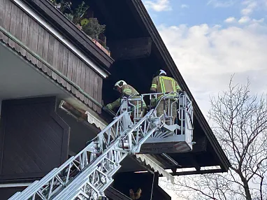 KatzevomDachgerettet_FeuerwehrSt. Johann