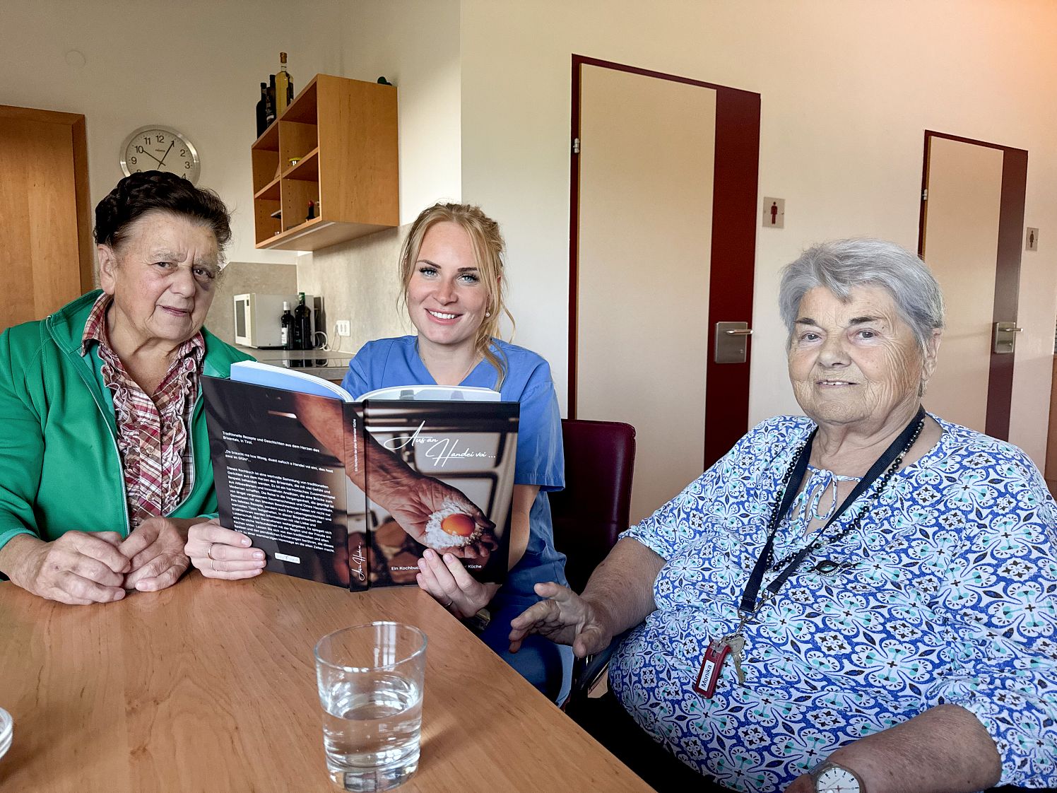 a_AltenwohnheimKochbuch_33_2025_Klausner