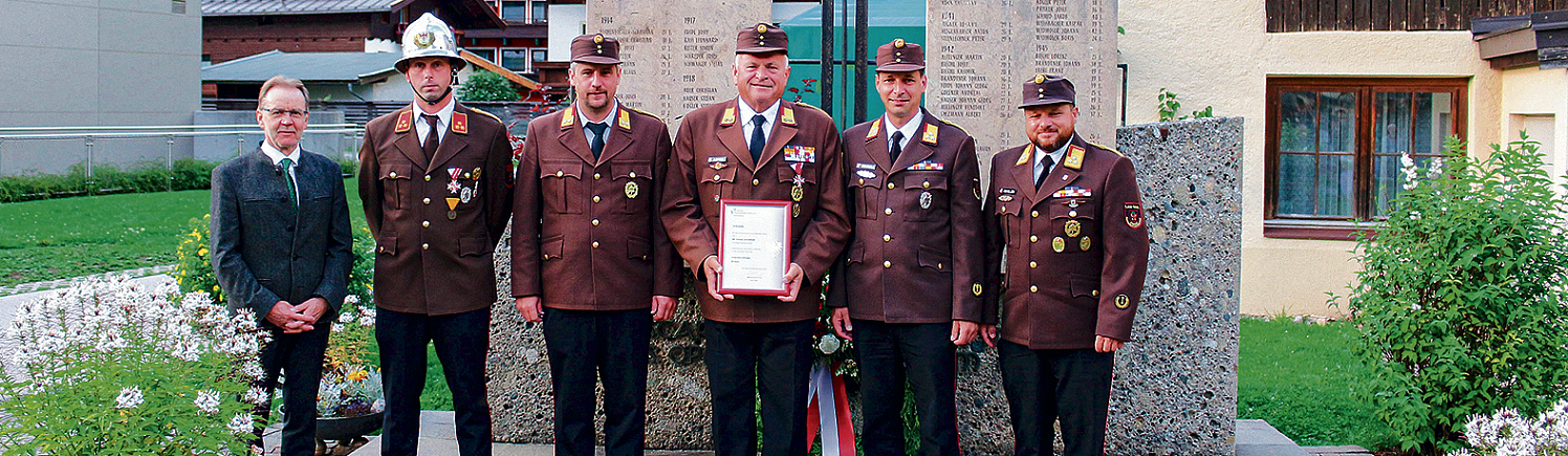 a_Ehrung BR Johann Leitinger_31_2025_FW Waidring