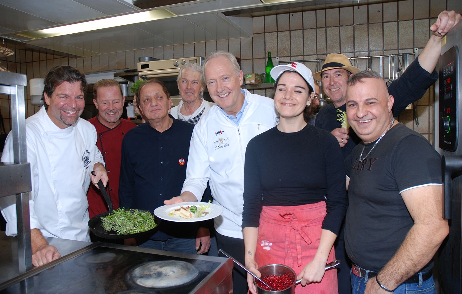 a_Exklusiv_pfandl4_51-2025-fusser