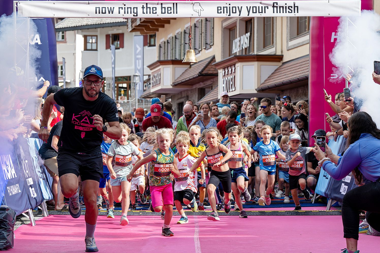 a_KAT100_32_2025_JanNyka