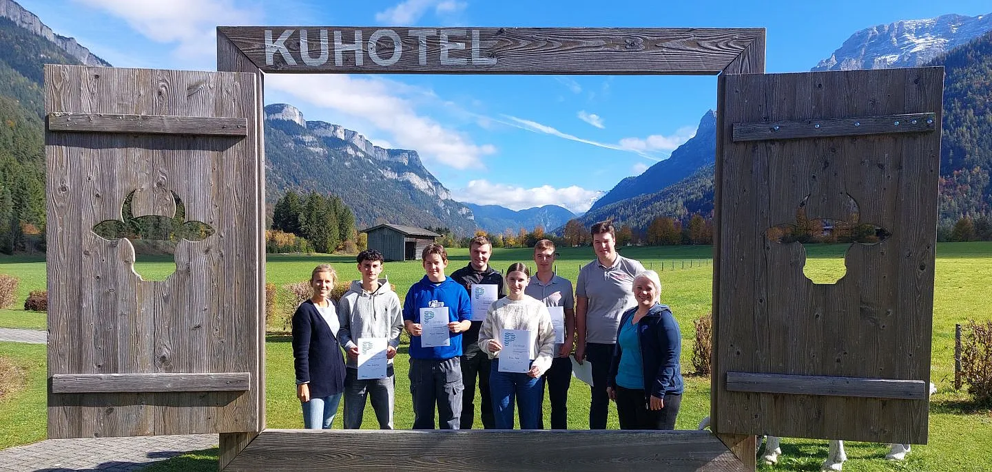 a_lehrlinge_waidring_44_2025_TVB_Pillerseetal