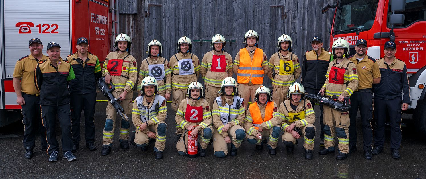 a_a_Stadtfw_kitzb_gruppenfoto_30_2025_FWKitzb