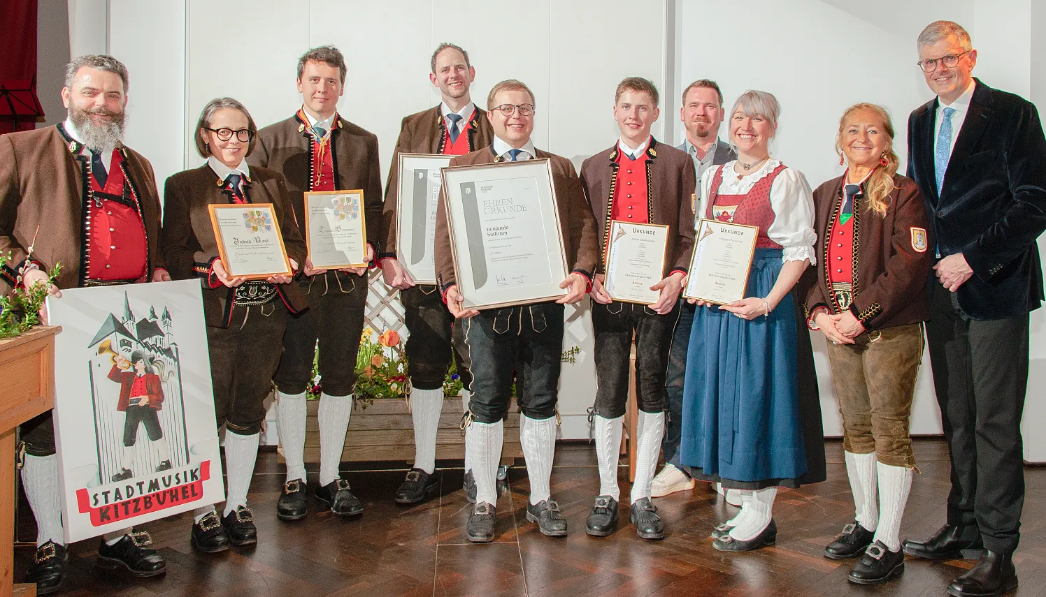 a_Stadtmusik_ehrungen_12_2025_staffner