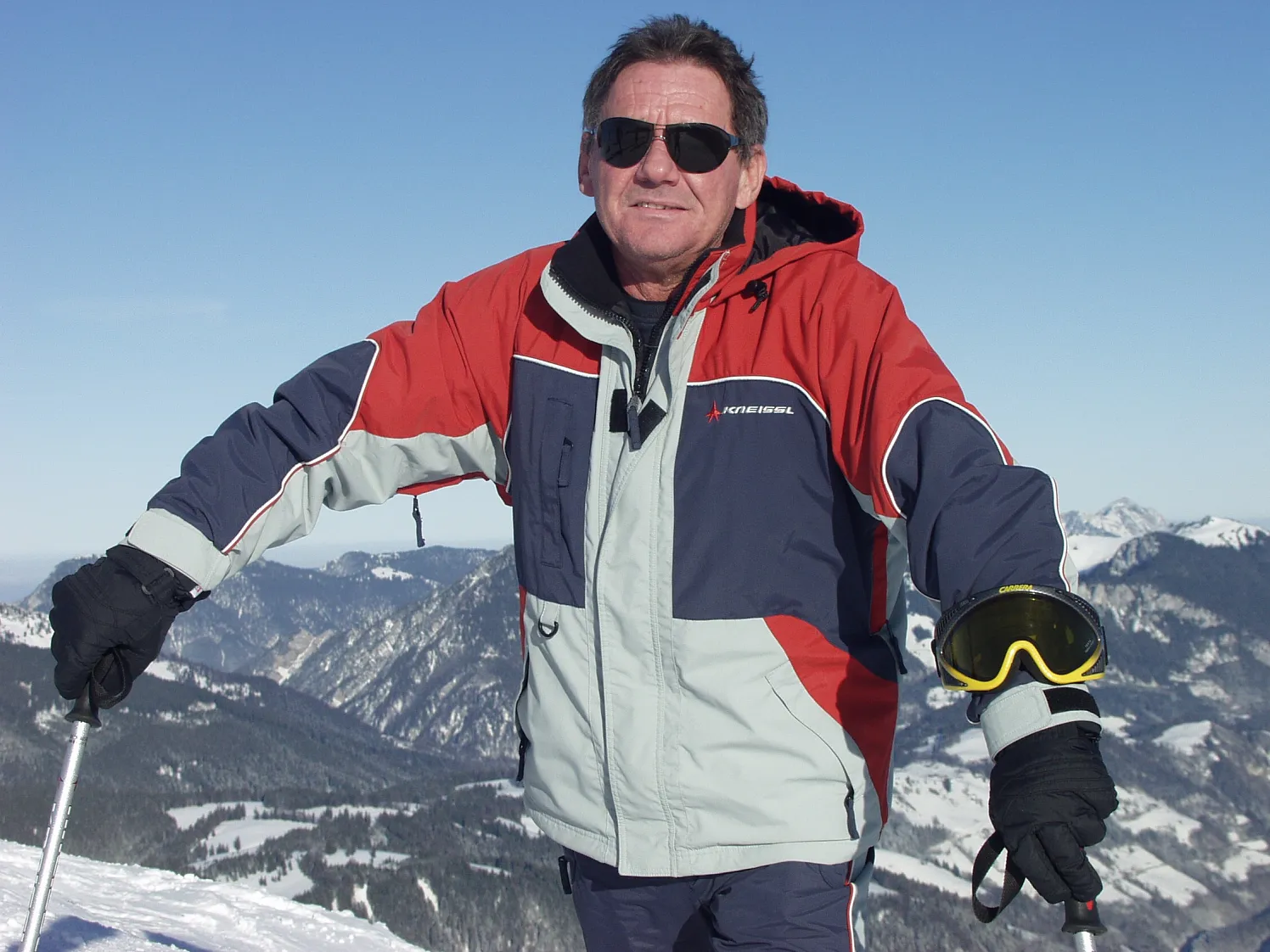 a_Wolfgang_Ambros_Steinplatte2005_06_2026_fusser