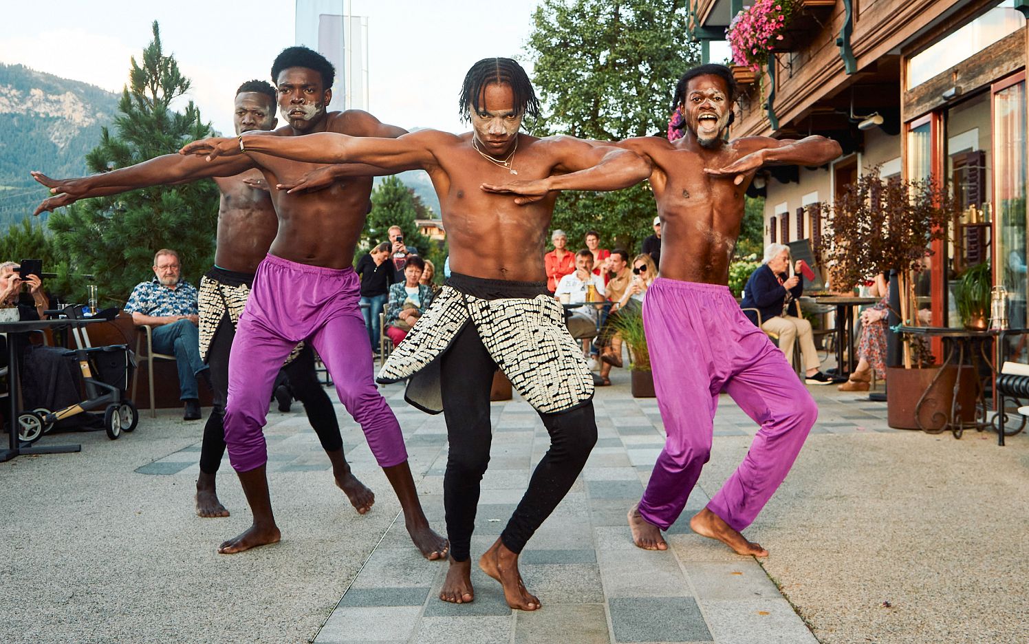 DanceAlps-Dancing the Hotels ZANZIBAR DANCE (Bjoern Boenig)