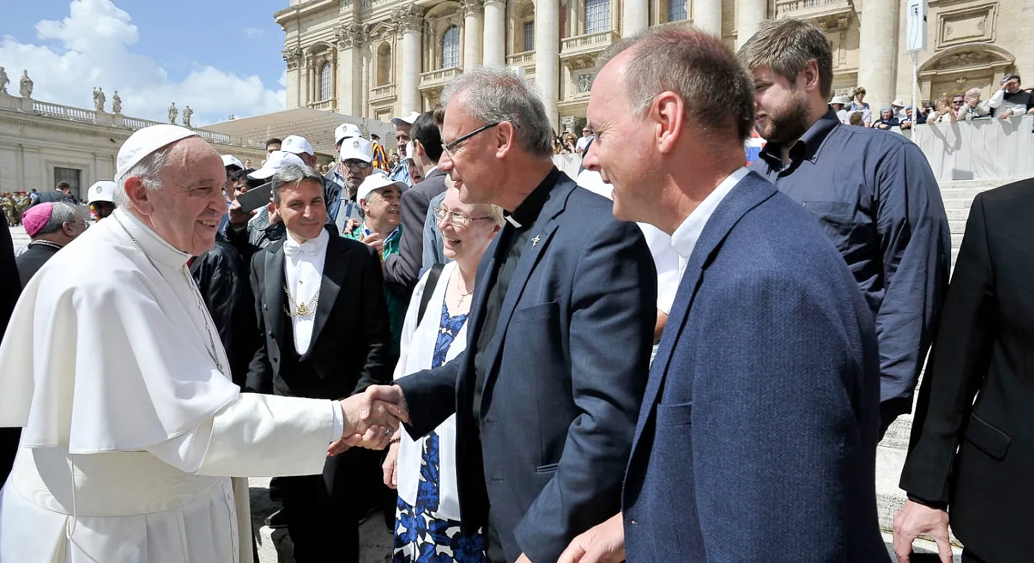 Dekan Neumayer mit Papst