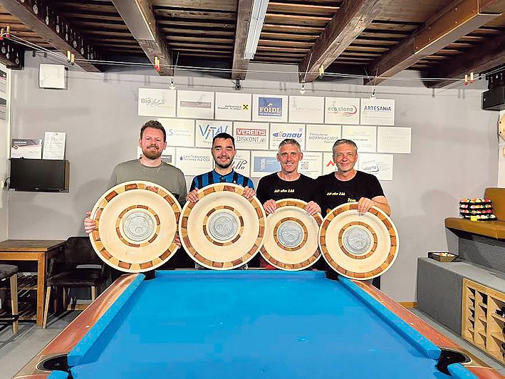 Die Sieger der Saustalltrophy: Clemens Schober und Tobias Musil (Champions League) sowie Reini Diaz und Thomas Berger (Amateur League)