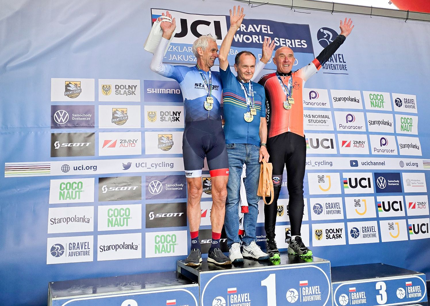 Ferdinand Fuchs (l.) hatte nach der erfolgreichen Qualifikation für die Gravel-
Weltmeisterschaften allen Grund zum Jubeln