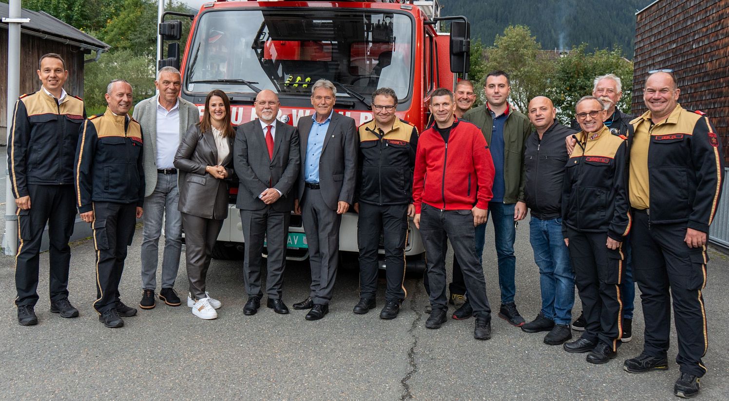 Feuerwehr Autoübergabe Aschau