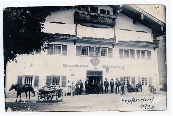 Gamslangher_Wirtshaussterben_Sarah Chiriac_Elisa Fischer_Gemeindearchiv Kirchdorf