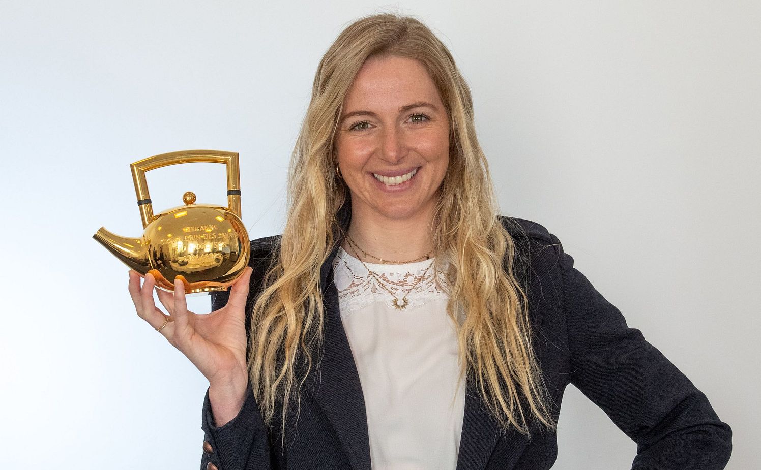Goldene Teekanne