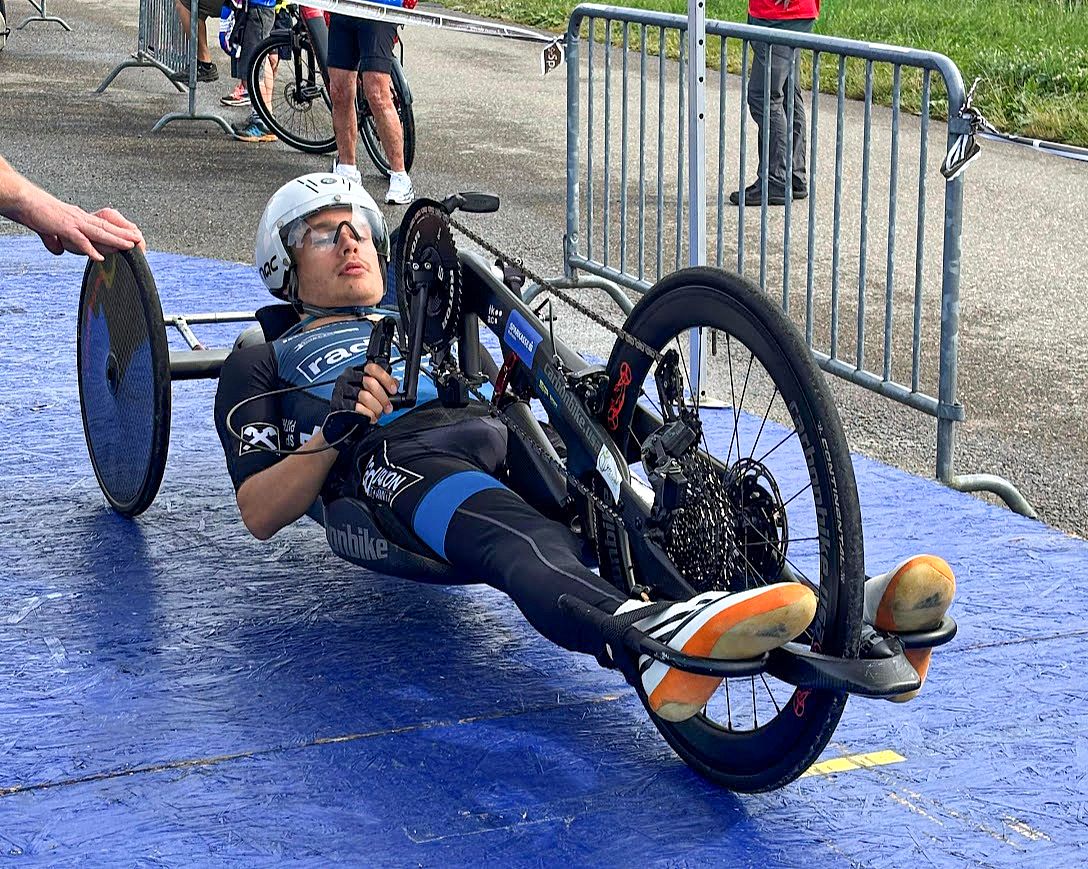 Handbiker Benjamin Hundsbichler ist mit der ersten Saisonhälfte sehr zufrieden.
Weitere Herausforderungen warten bereits