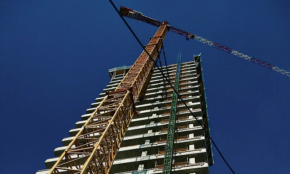 a_Hochbau_17_2025_pexels-marosmarkovic