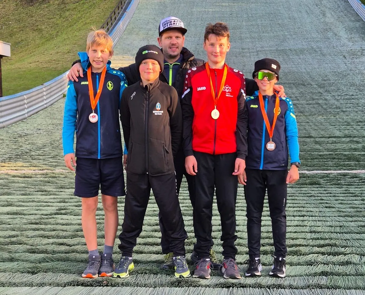 Hot Cup Skispringer Kombinierer