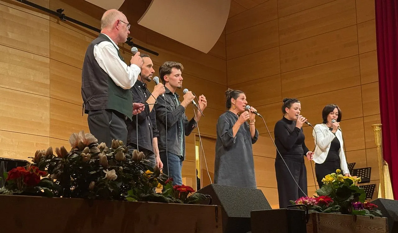 Lehrerkonzert_gesangliches Highlight Somebody that I used to know_Bianca Riegel