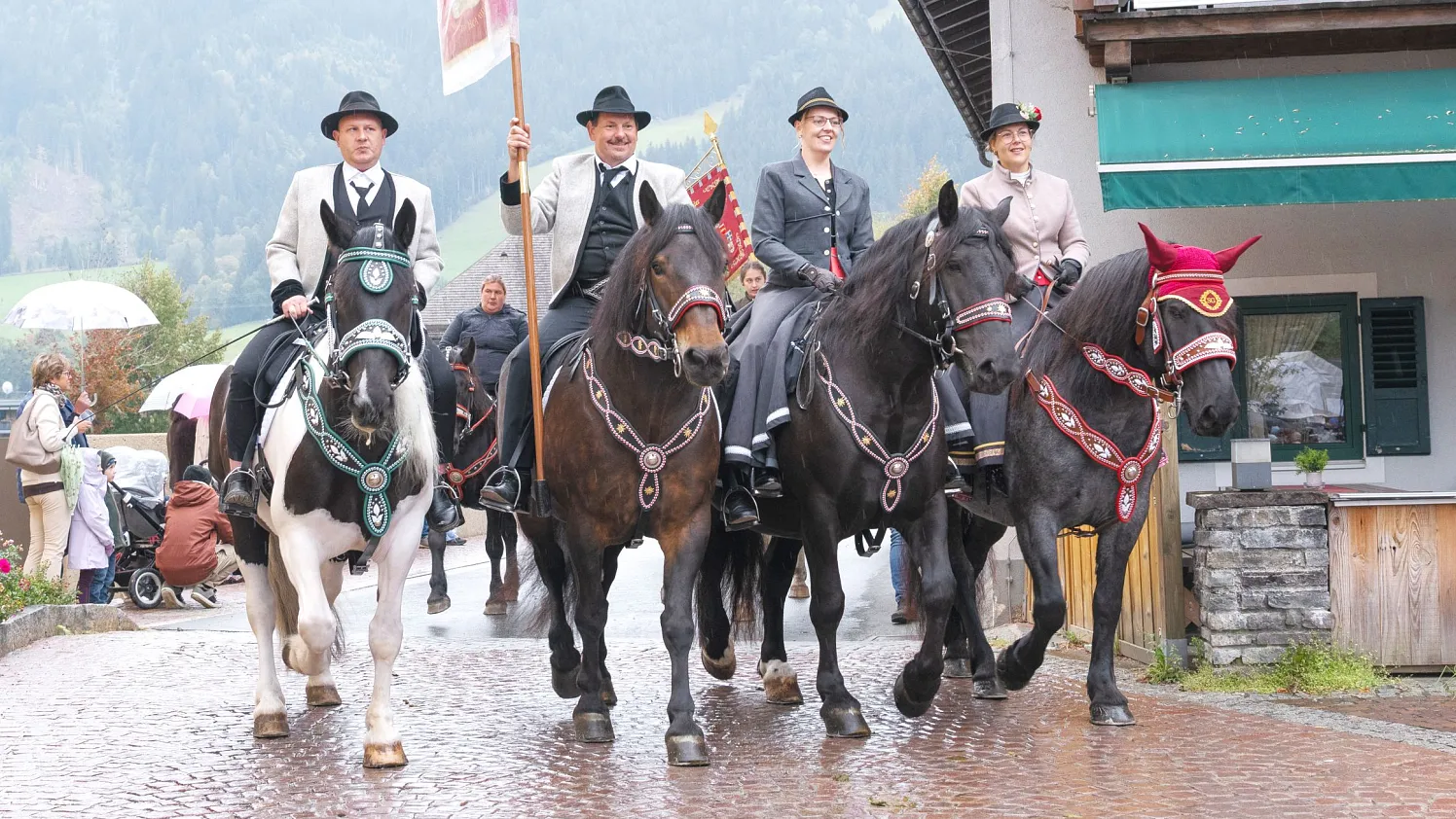Leonhardiritt in Oberndorf