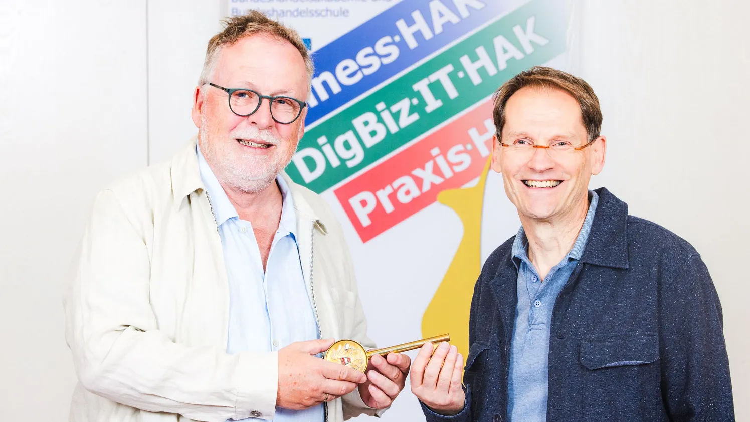 Schlüsselübergabe HAK Fritz Eller