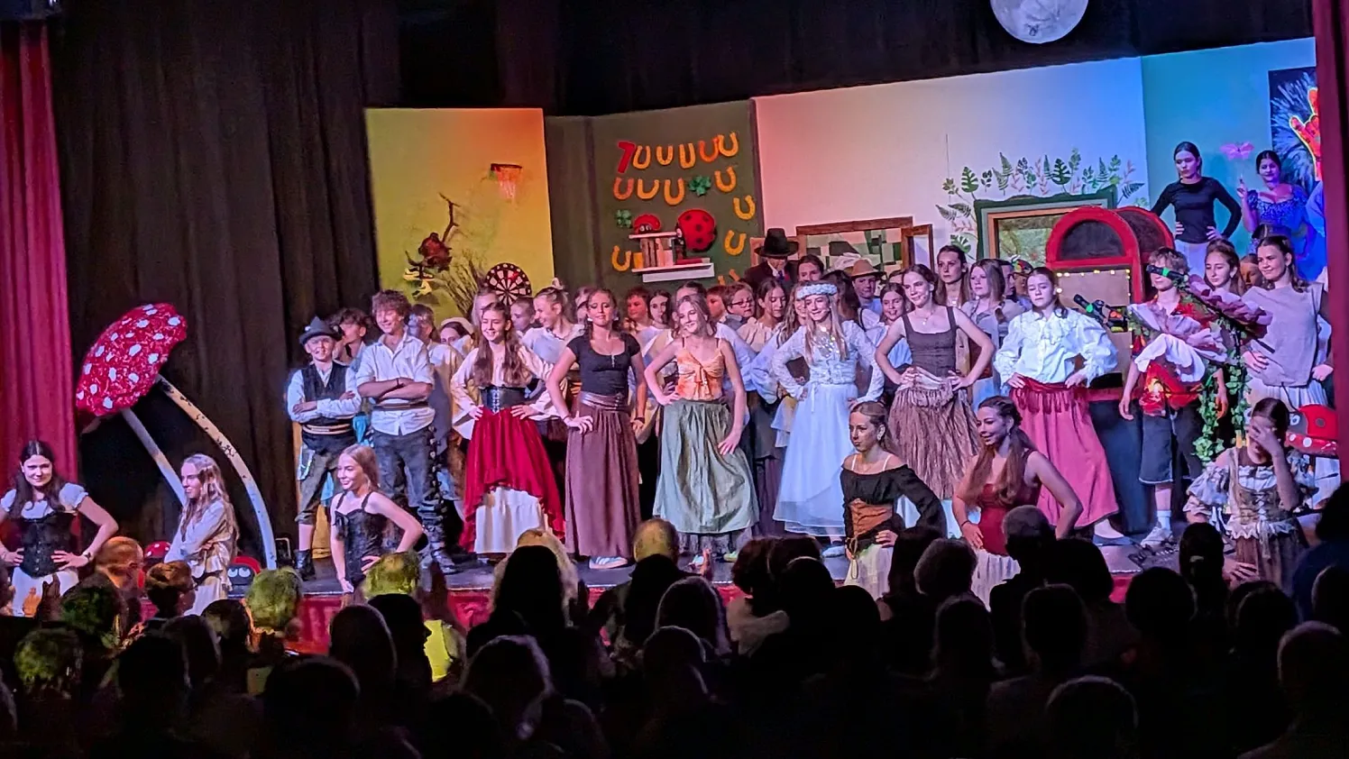 Musiktheater Schüler der MS2 in St. Johann