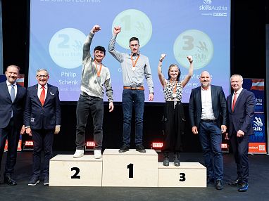 54942952220-9765728c32-k-4