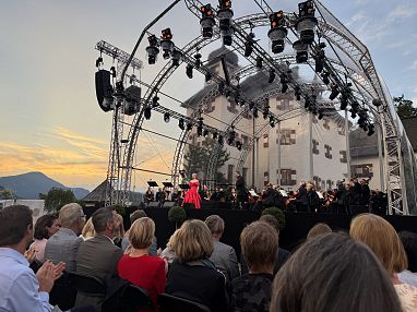 a-garanca-44-2025-standl-4