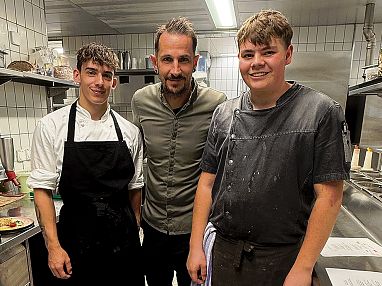 a_tourismusschüler_Samuel Wurnitsch_Bernd Fabian_Maximilian Riegel_37_2025_Riegel.JPG